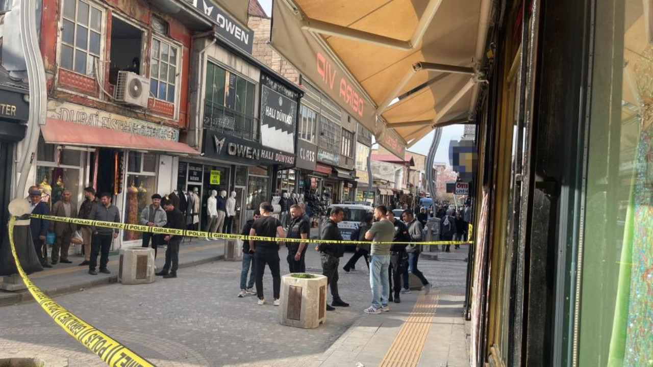 Sokak ortasında silahlı saldırı! 1 kişi yaralandı