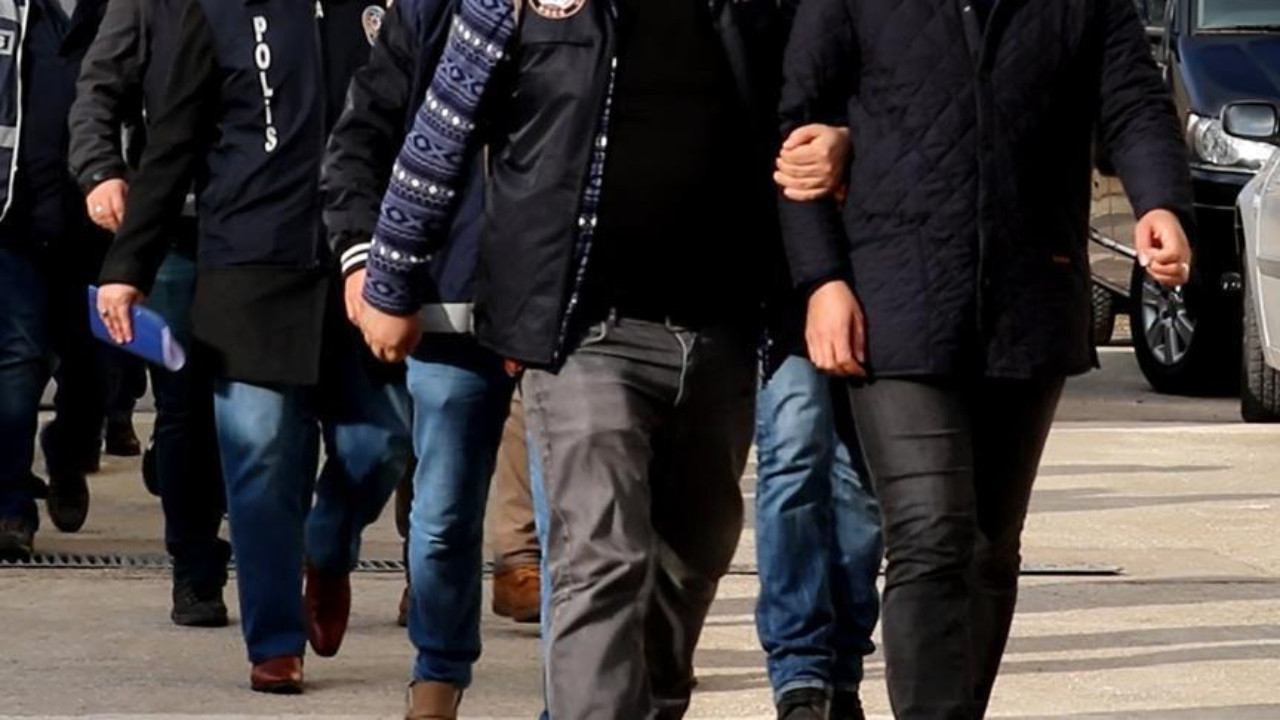 Ankara’da “sanal çeteler” çökertiliyor! Sosyal medyada silahlı poz verenlere operasyon düzenlendi