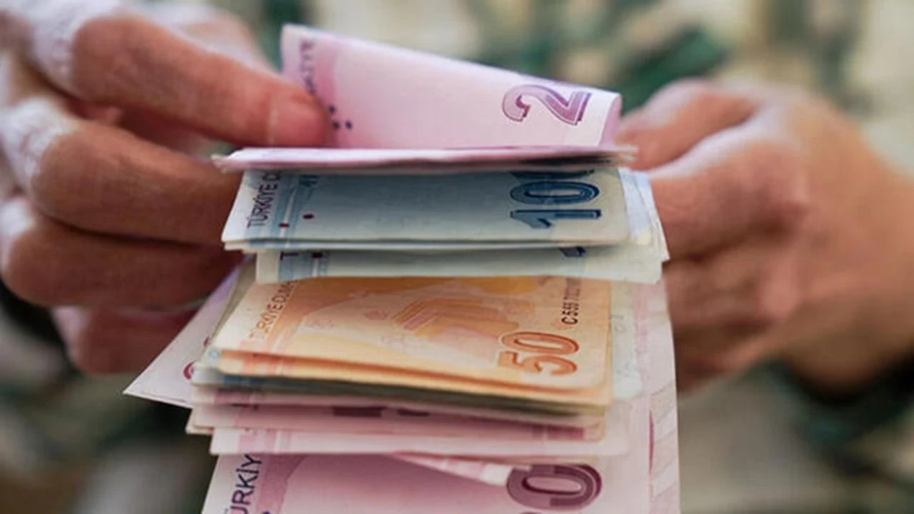 Mayıs 2026 emekli promosyonları 82 bin 500 TL'ye fırladı! Hangi banka ne kadar veriyor?