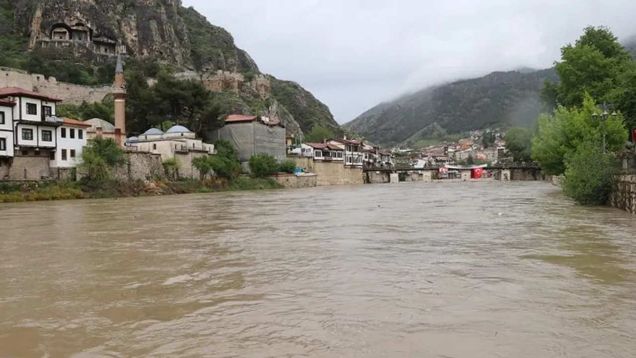Amasya 20 Mayıs Çarşamba okullar tatil mi? Amasya'da hangi ilçelerde okullar tatil edildi?