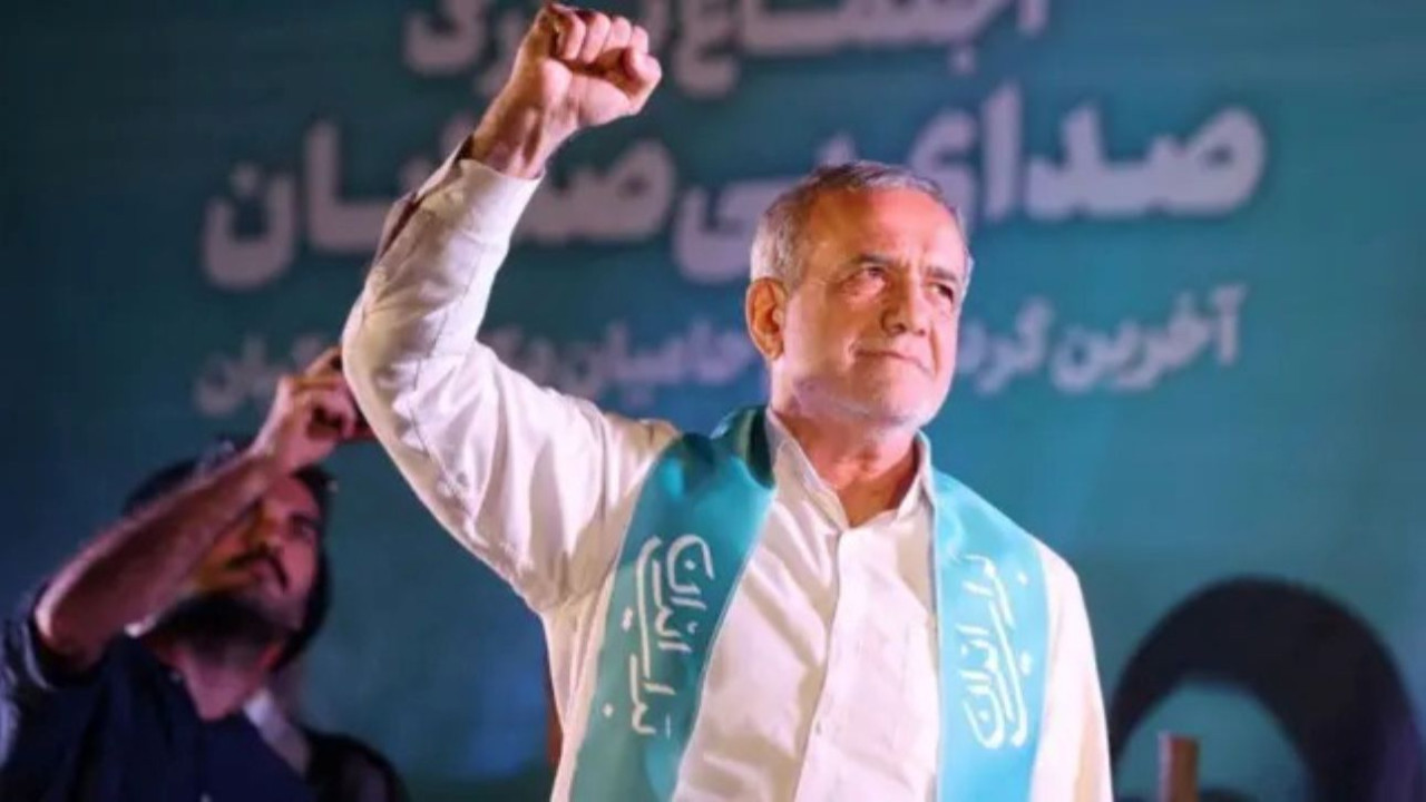 Tahran'dan dünyaya mesaj: "Bize füzelerle ve uçaklarla boyun eğdiremezsiniz"
