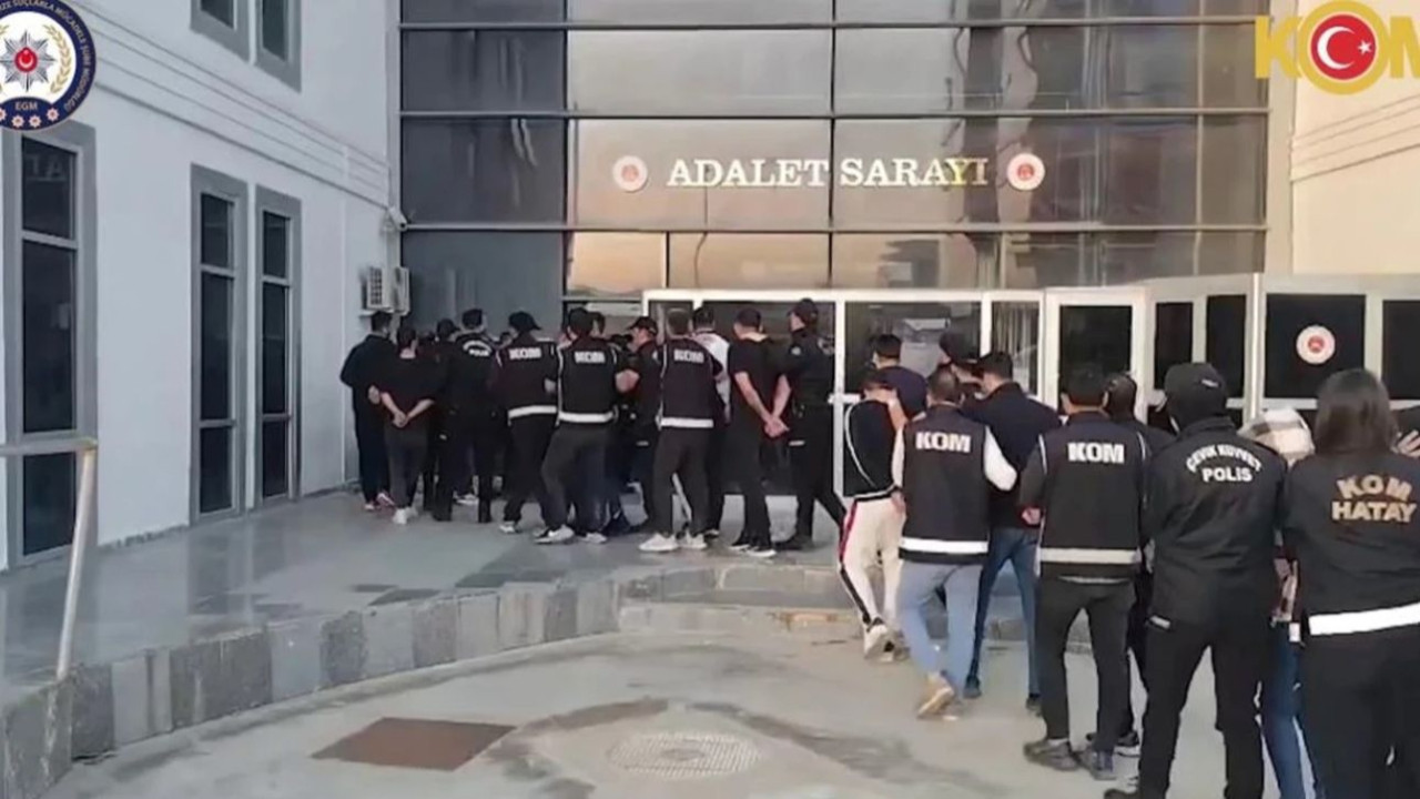 O kent kabusu yaşadı: Esnafı 15 Bin TL haraca bağlayıp, fuhuşa zorladılar!