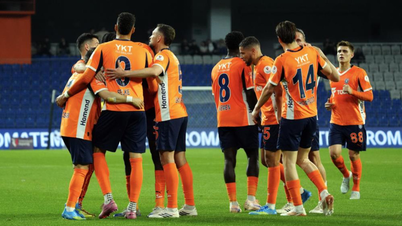 RAMS Başakşehir, Trabzonspor'un kupa zaferiyle Avrupa Konferans Ligi biletini aldı