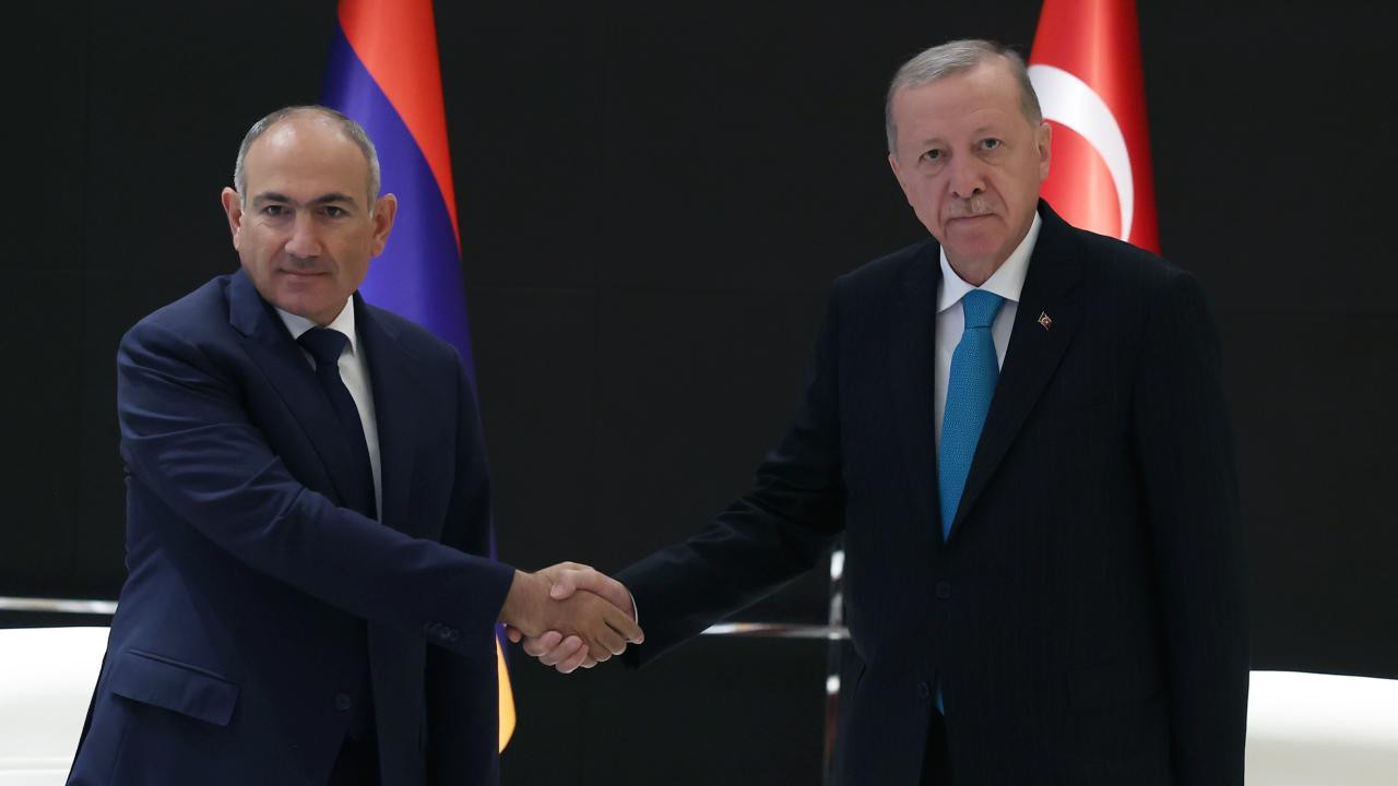 Cumhurbaşkanı Erdoğan, Ermenistan Başbakanı Paşinyan ile görüştü