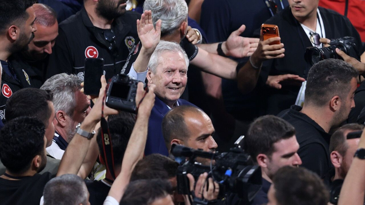 Fenerbahçe Başkanı Aziz Yıldırım ilk transferi bitiriyor! Bo