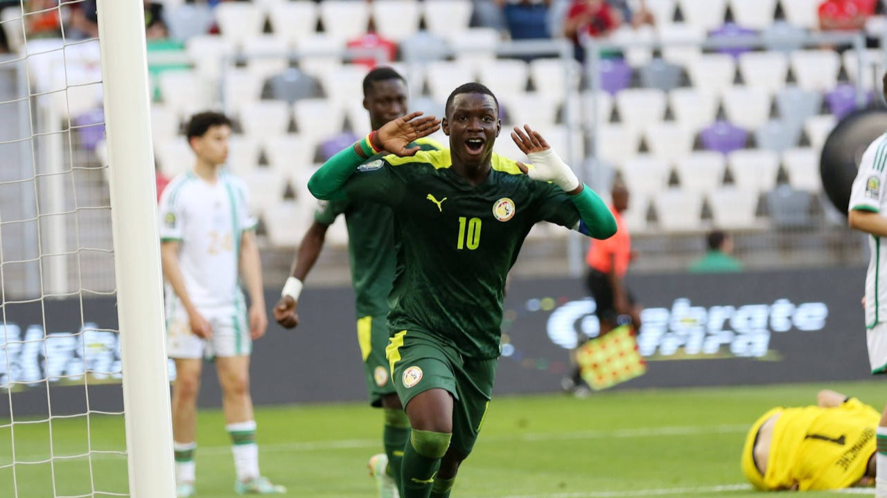 Fenerbahçe'nin transfer ettiği genç futbolcu Amara Diouf kim