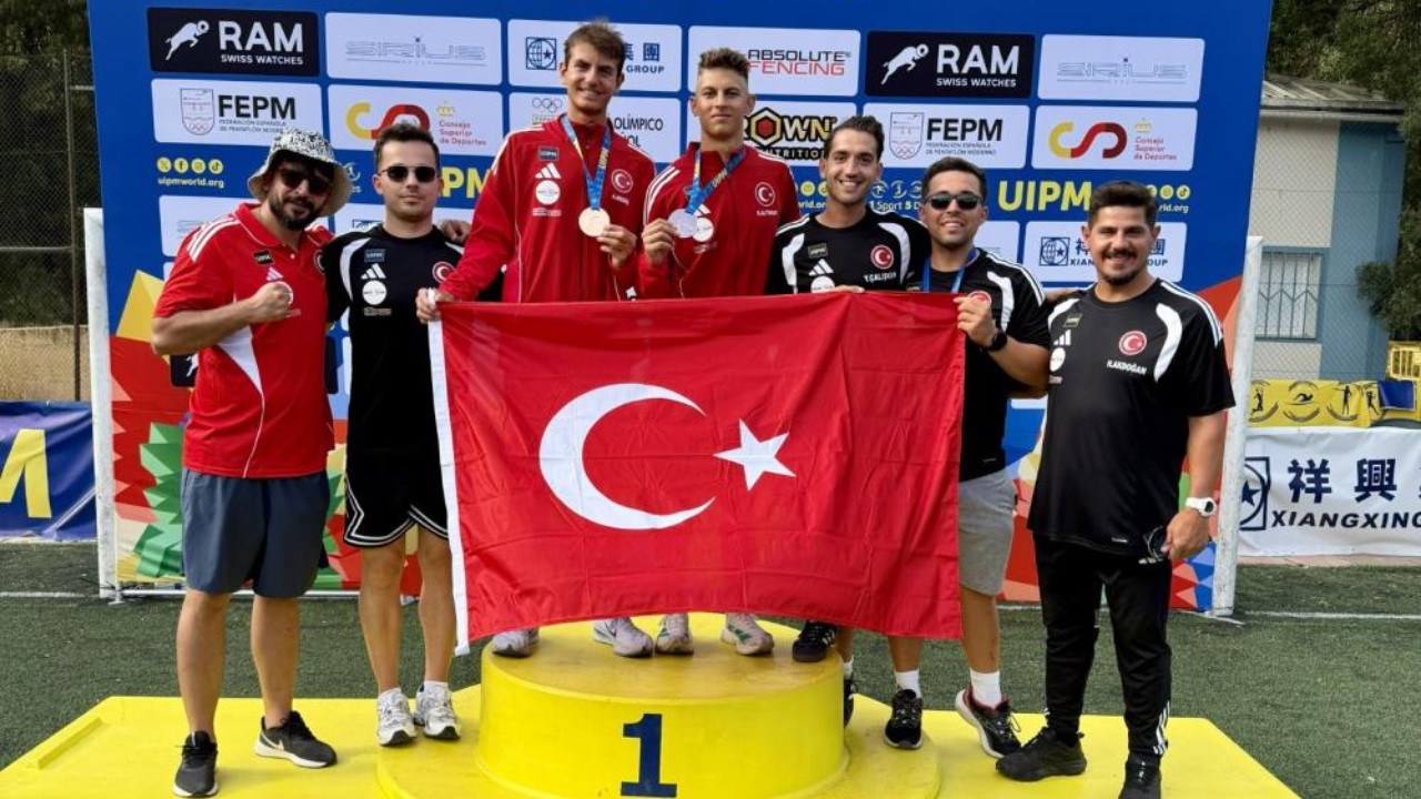 İspanya’da Türk bayrağını dalgalandırdı! Bursa Büy…