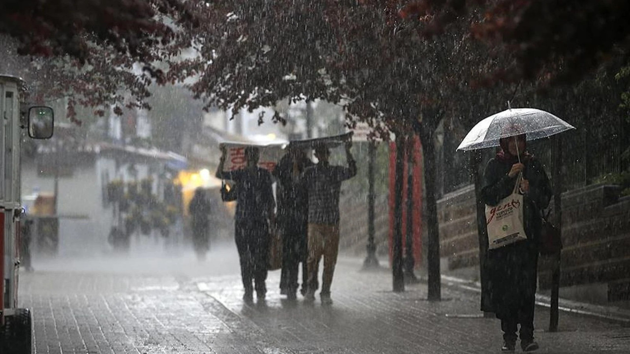 Meteoroloji'den 7 il için sağanak, 2 il için fırtına uyarısı! İşte 25 Ağustos Salı il il hava durumu