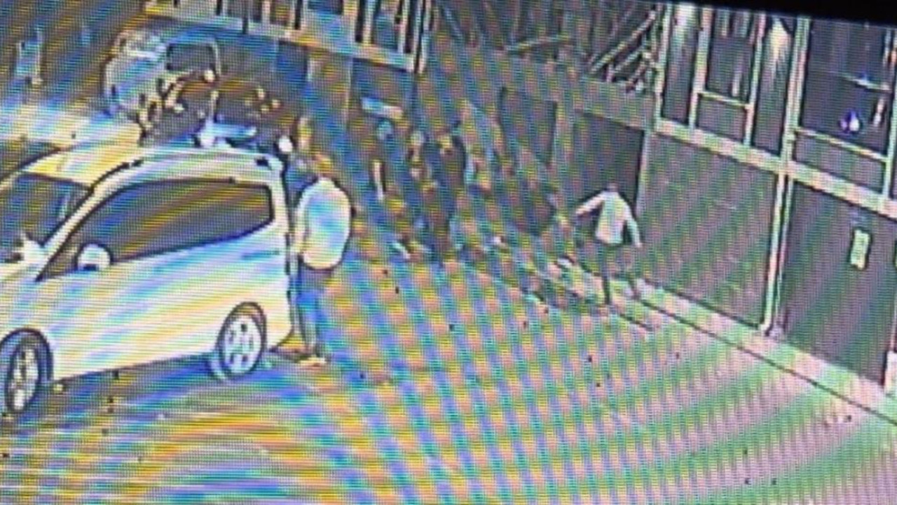 Bursa’da araç alım-satım kavgası kanlı bitti! 25 yaşındaki genç vuruldu