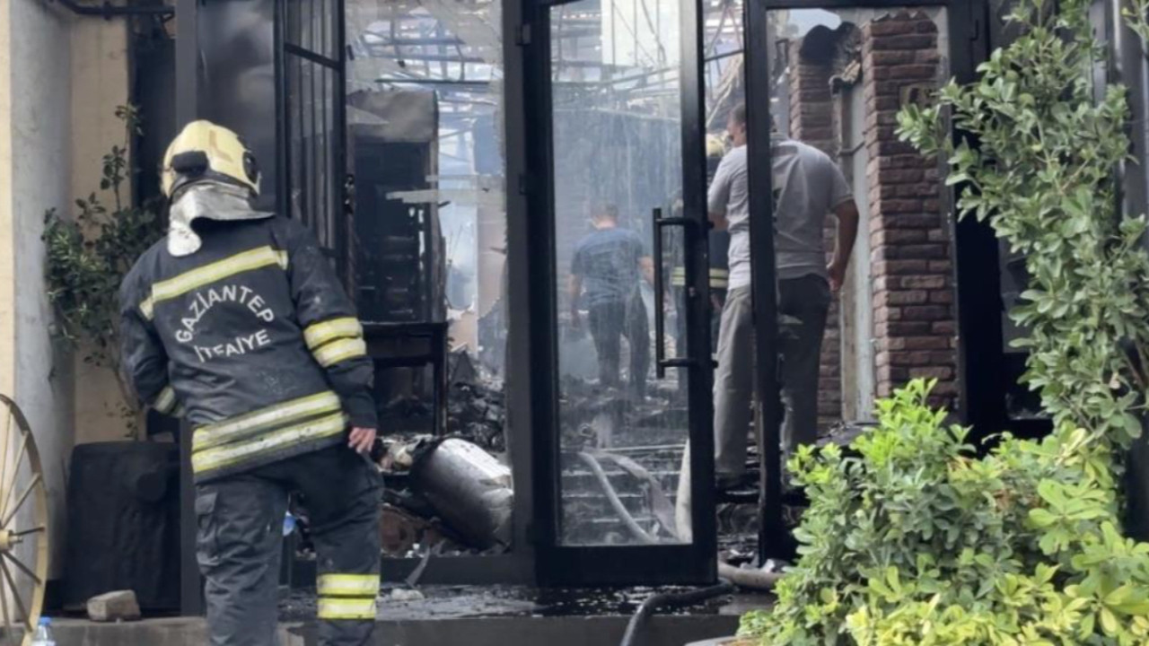 Restoranda yangın çıktı! Gaziantep’te çok sayıda itfaiye ekibi olay yerine sevk edildi