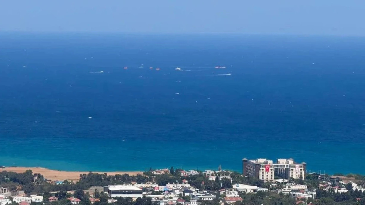 KKTC'nin Girne açıklarında yolcu gemisi battı!