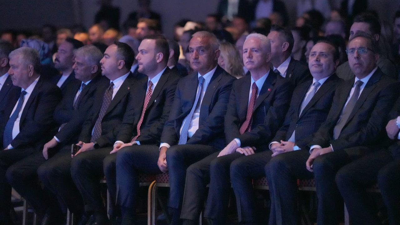 Bakan Ersoy’dan plastik atık uyarısı: Artık zaman kaybetme lüksümüz yok