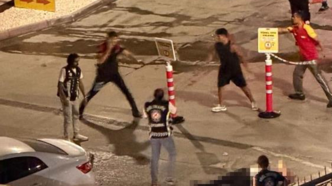 Esenyurt'ta dehşet anları: Korsan taksici önce polisi, sonra kendini vurdu