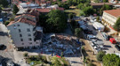 Deprem sonrası yüzlerce bina yıkık veya oturulamaz hale geldi