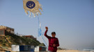 Gazze’nin yetim çocukları hayallerini uçurtmalarla gökyüzüne taşıdı