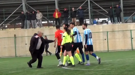 Hakeme yumruk atan futbolcu gözaltına alındı