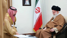 Tahran’da tarihi temas: Suudi Bakan Selman, Hamaney ile görüştü