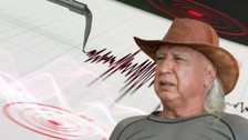 Sarsıntılar devam ediyor: Üşümezsoy 3 ili uyardı!