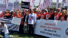 Sağlık emekçileri bakanlık önünde ses yükseltti: “Tek kalemde ödeme, güvenceli iş”