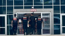 Edirne'de jandarma kovalamacası! İki araçta 13 düzensiz göçmen yakalandı