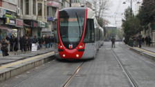 Kabataş-Bağcılar tramvay hattında kaza! Bazı duraklarda seferler durdu