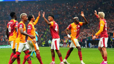 Galatasaray 11 yıllık rekor için sahada! Hollanda'daki galibiyetsizlik serisi Ajax karşısında son bulacak mı?