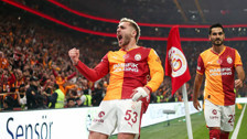 Galatasaray’dan nefes kesen geri dönüş! Gerilim dolu maçta iki kırmızı, beş gol