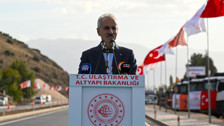 Bakan Uraloğlu açıkladı: Türkiye'nin bölünmüş yol uzunluğu Dünya’nın çevresinin 4’te 3’üne ulaştı