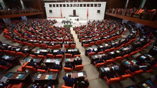 TBMM'den milyonları ilgilendiren dev paket! Taksici, memur ve internet siteleri için yeni kurallar netleşti