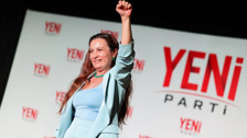 Rüşvet soruşturmasında yeni gelişme! Yeni Parti Manisa İl Başkanı İlksen Özalper tutuklandı