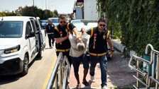 Adana'da dehşet! Kefen gönderip 8 yerinden bıçakladığı eski eşi için 'pes' dedirten savunma