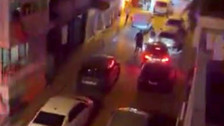 İzmir'de iki grup arasında silahlı &ccedil;atışma: 5 yaralı, 3 g&ouml;zaltı