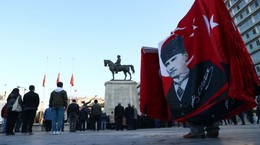 Büyük Önder Atatürk 09.05'te anıldı