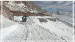 Hakkari'de Kar Kalınlığı 1 Metreyi Buldu!