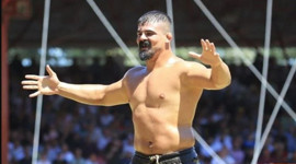 Başpehlivan memleketinde coşkuyla karşılandı