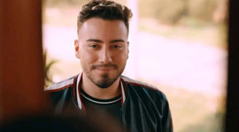 Enes Batur gözaltına alındı