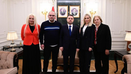 Bakan Gürlek Çağla Tuğaltay’ın ailesiyle görüştü