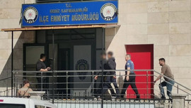 14 yaşındaki kız çocuğuna şantajla istismar