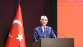 Ticaret Bakanı Bolat'tan otomotiv sektörü açıklaması