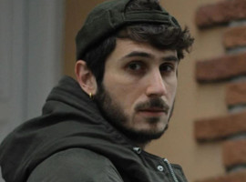 İnci Taneleri Zerre kimdir?