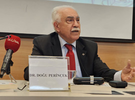 Doğu Perinçek, Hacettepe'de konuştu: "Hakikate meydan okuyanlar yakılabilir ancak hakikat yakılamaz"