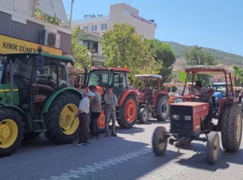 İzmir'de 500 traktörle çiftçi eylemi