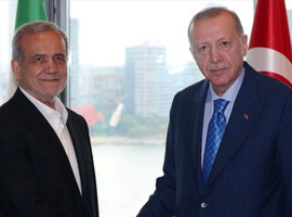 Erdoğan ile İran’ın yeni Cumhurbaşkanı Pezeşkiyan'la görüştü