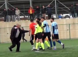 Hakeme yumruk atan futbolcu gözaltına alındı