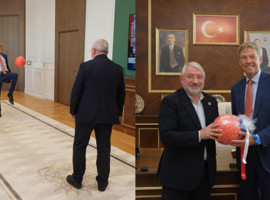 Makam odasında renkli görüntüler!