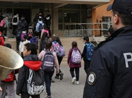 17 milyon öğrenci için ilk ders zili çaldı!