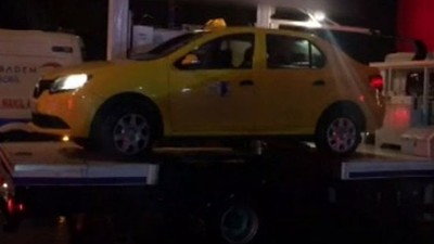 Teröristlerin olay yerine geldiği iddia edilen taksi emniyete götürüldü
