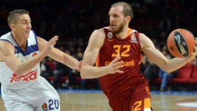Galatasaray Real Madrid'i devirdi
