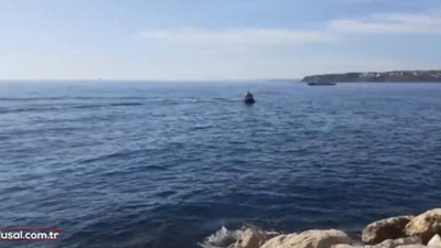 Silivri'de bir yat yanarak battı