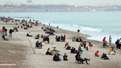 Antalya'da sıcaklık 19 dereceyi buldu